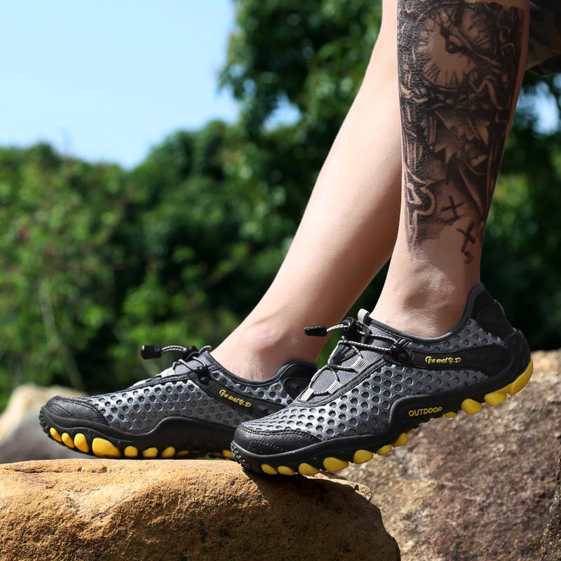 Trekking mountain męskie buty  – Table Tennis Outfit Male recenzja i cena