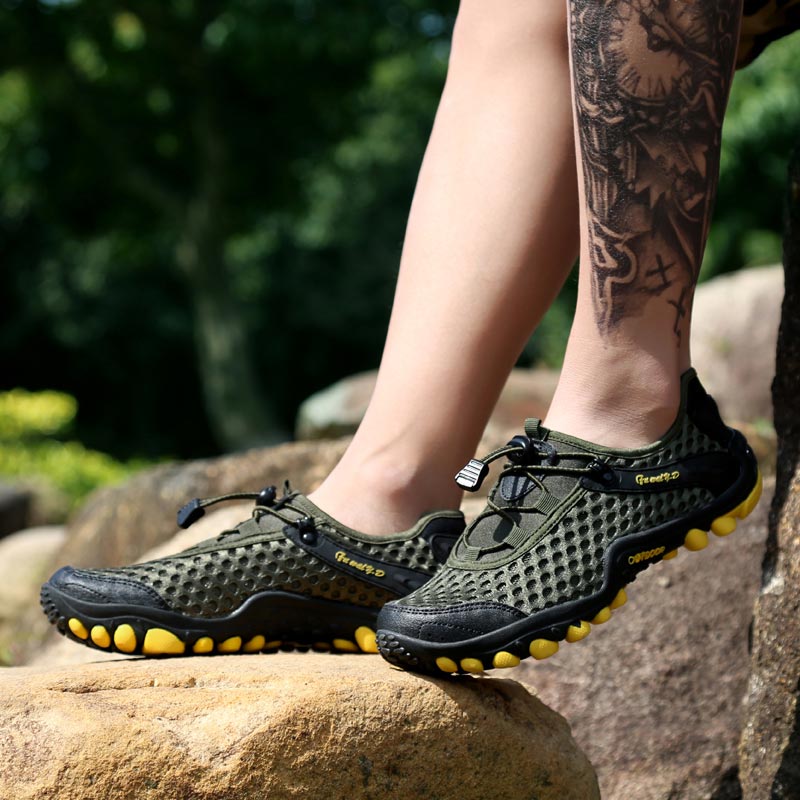 Trekking mountain męskie buty  – Table Tennis Outfit Male recenzja i cena